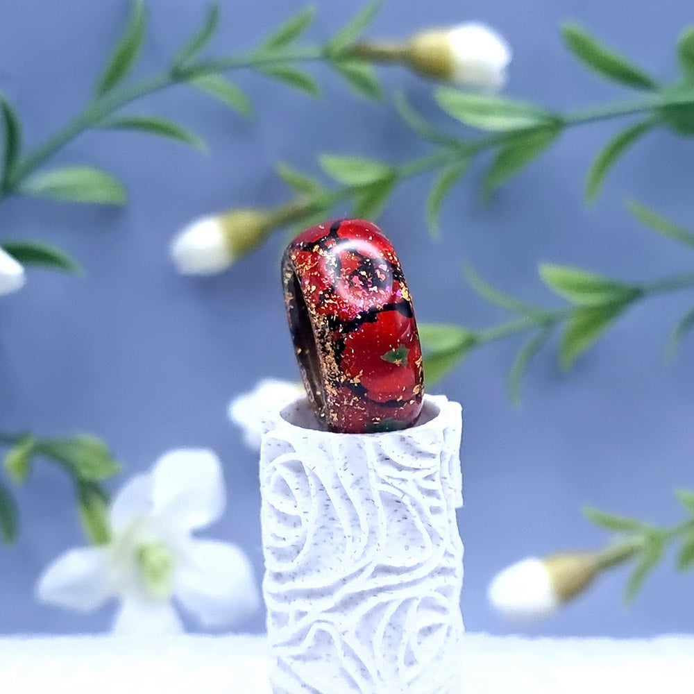 Poppy Ring With Sparkls, Size 7