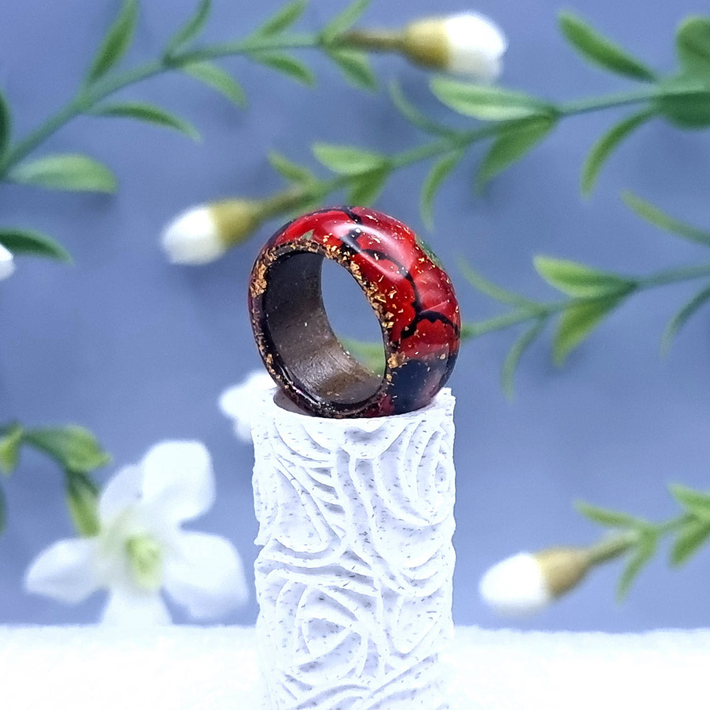 Poppy Ring With Sparkls, Size 7