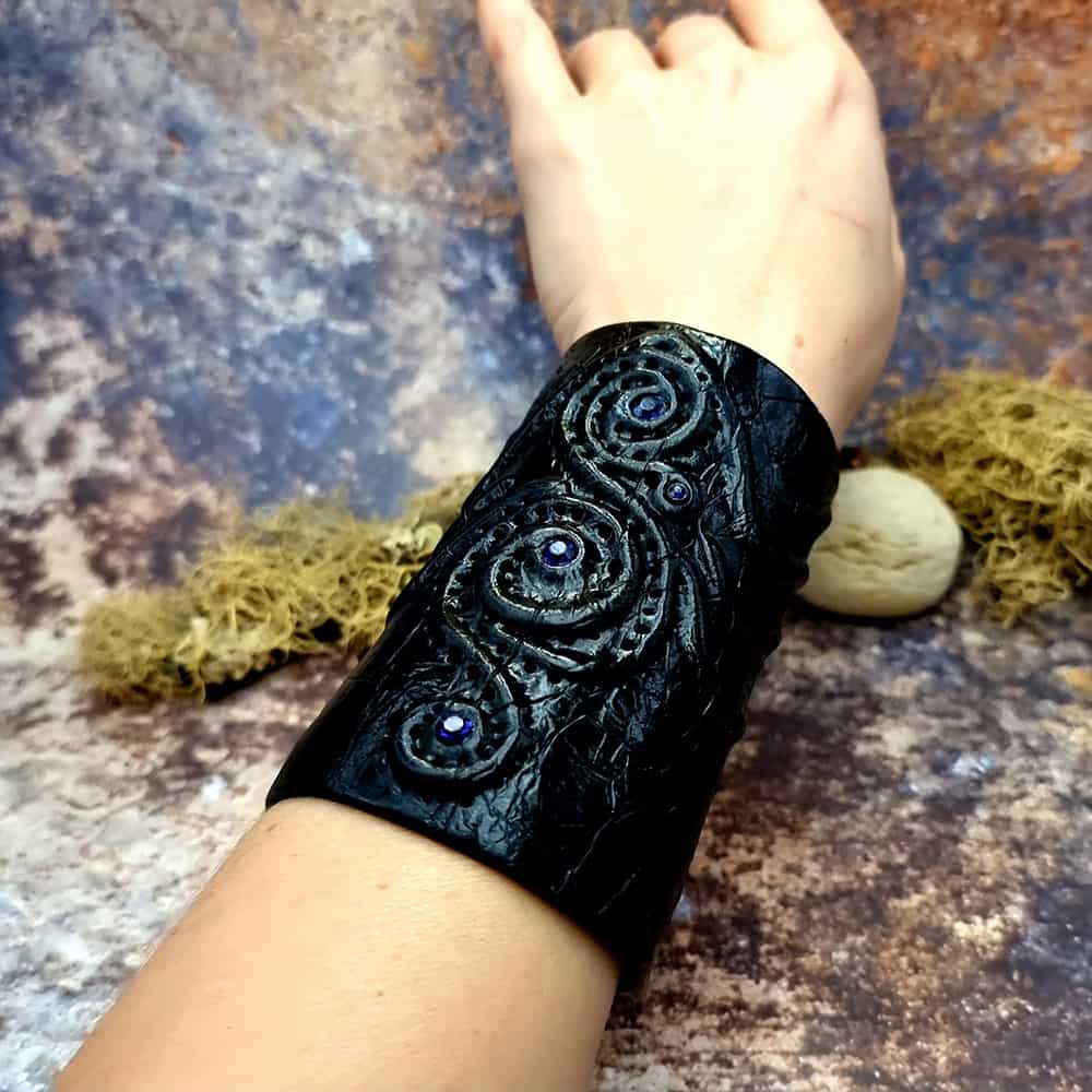 Unique Wide Black Bracelet Bracelet SweetyBijou Jewelry   